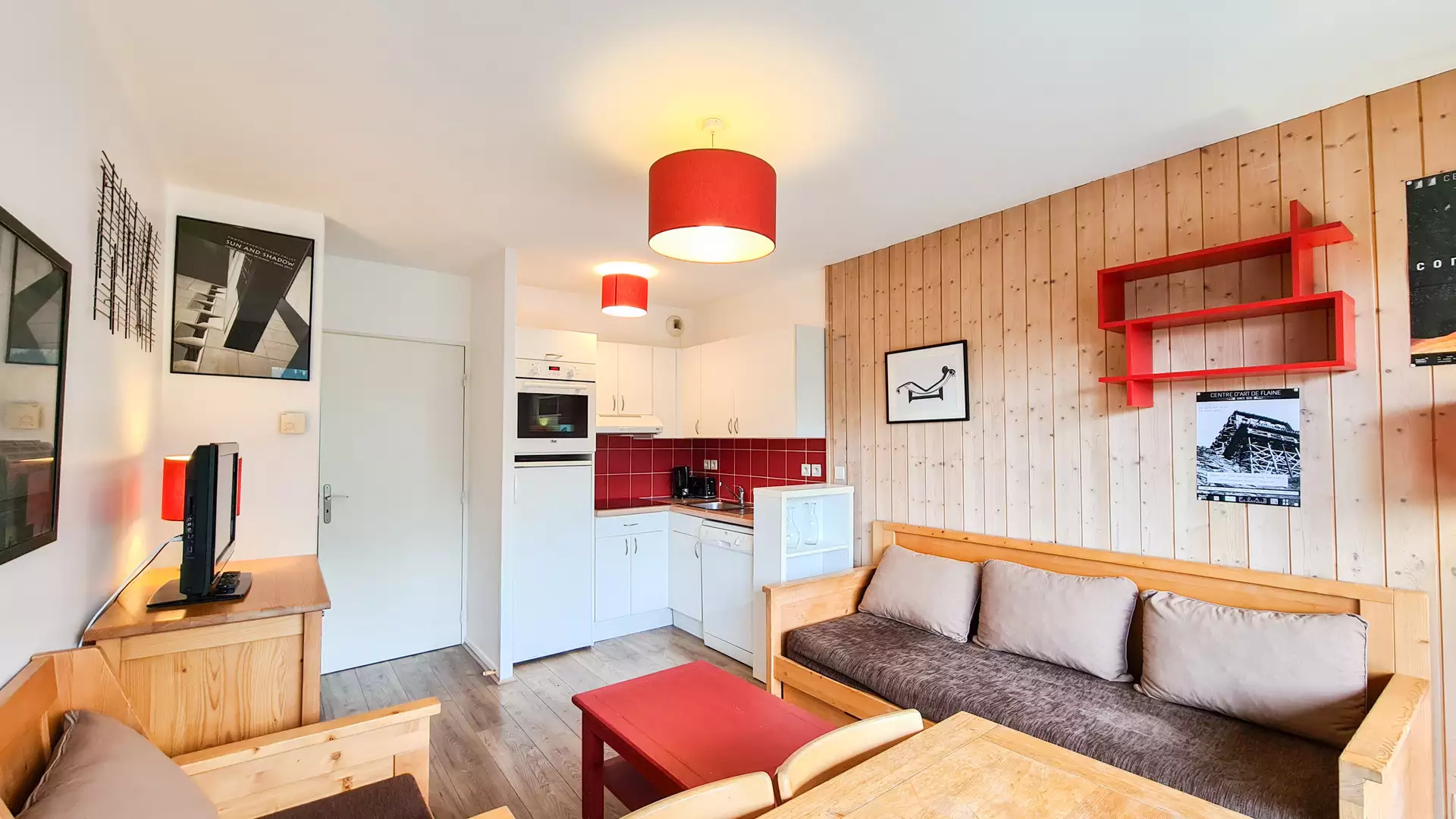 Appartement confortable avec cabine  Centre station  Balcon  Parking couvert